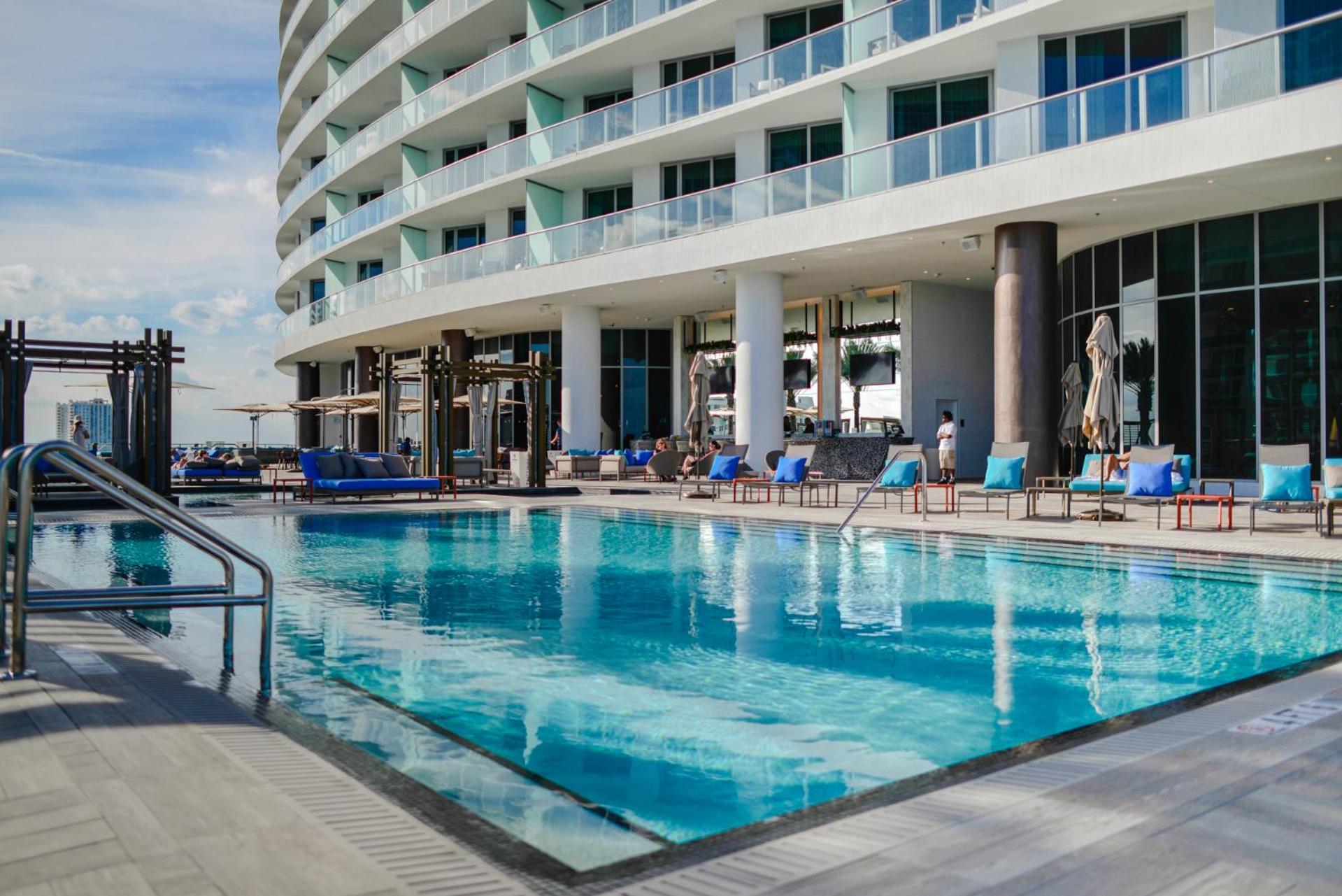 Spectacular Sunset Views Over The Ocean At Hollywood Exterior photo
