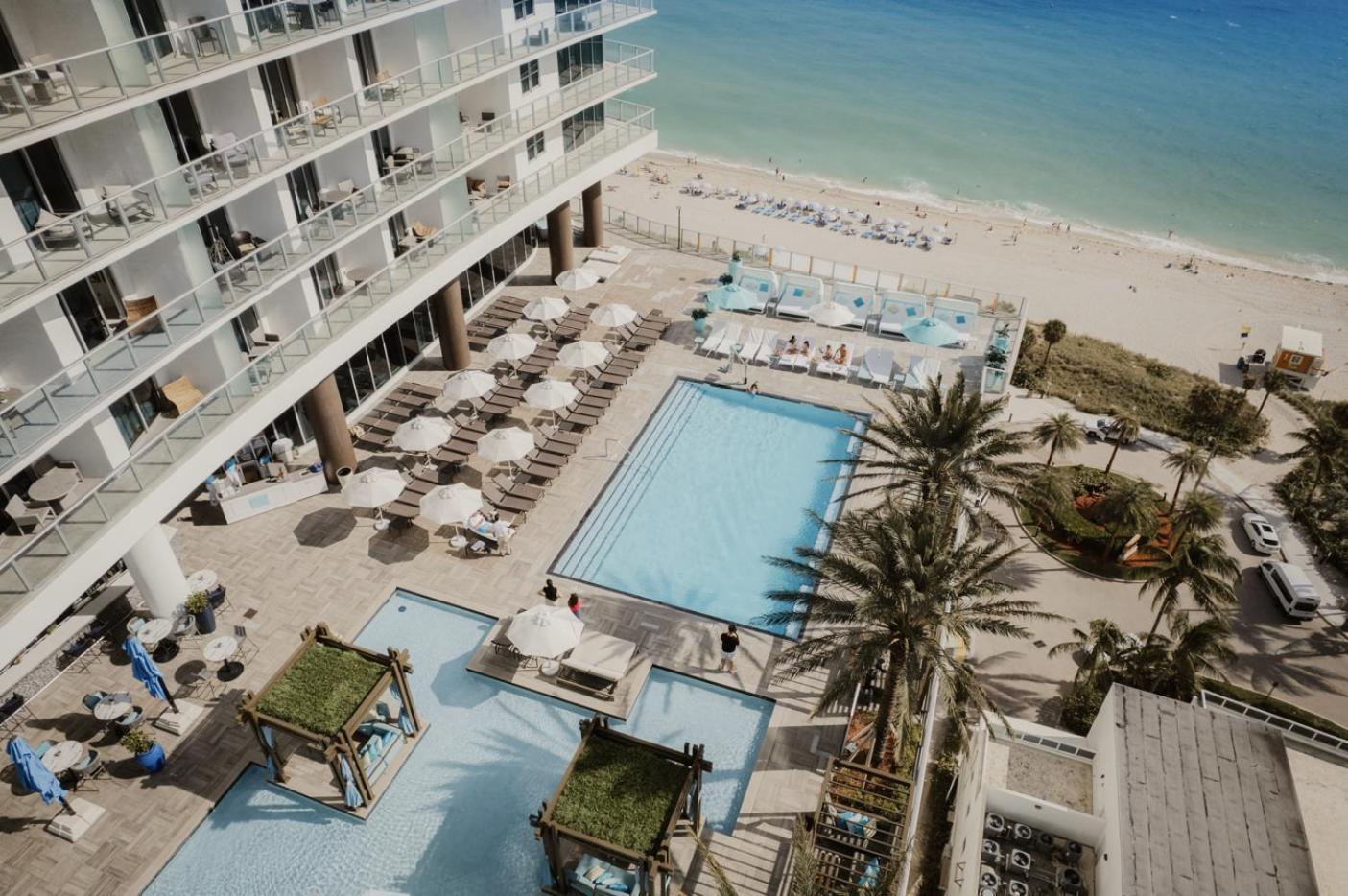 Spectacular Sunset Views Over The Ocean At Hollywood Exterior photo