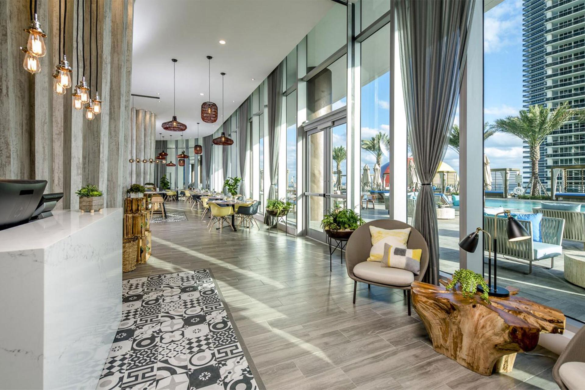 Spectacular Sunset Views Over The Ocean At Hollywood Exterior photo